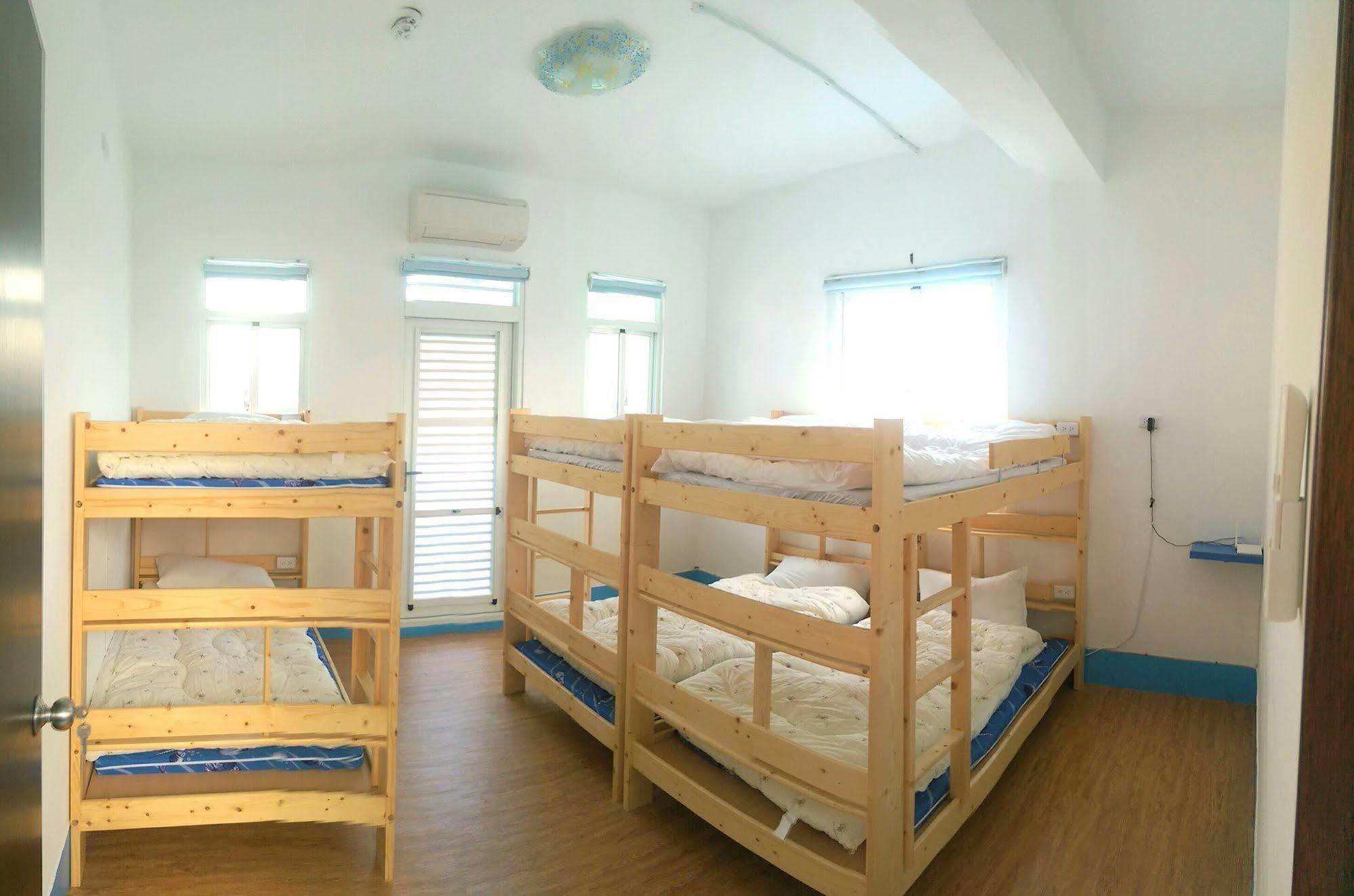 Simple Travel Hostel Donggang Exterior photo